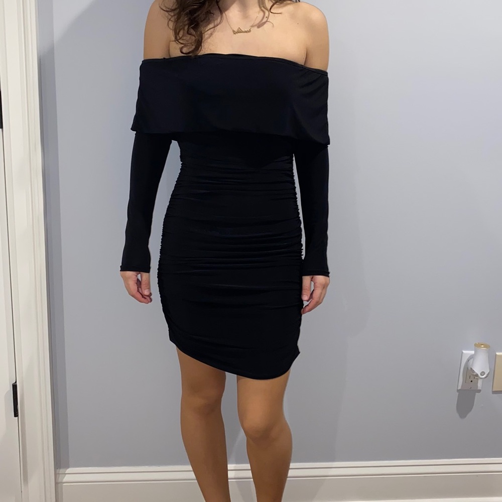 Pretty little things Long sleeve black dress